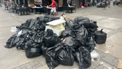 İzmir'de çöp dağları oluştu