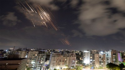 İsrail'de sirenler akşamın sessizliğini böldü! Yemen'den operasyon